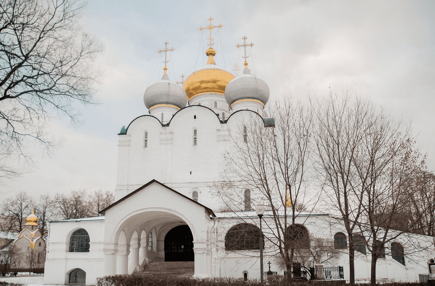 novodevichy convent tour 03