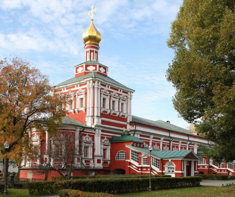 novodevichy convent tour 05