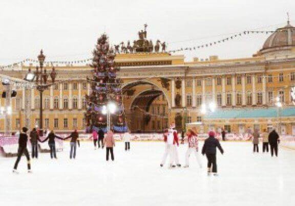 Russisches Neujahrsfest - Weihnachten in St Petersburg