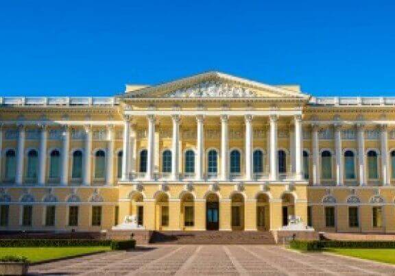 Das Staatliche Russische Museum in St. Petersburg