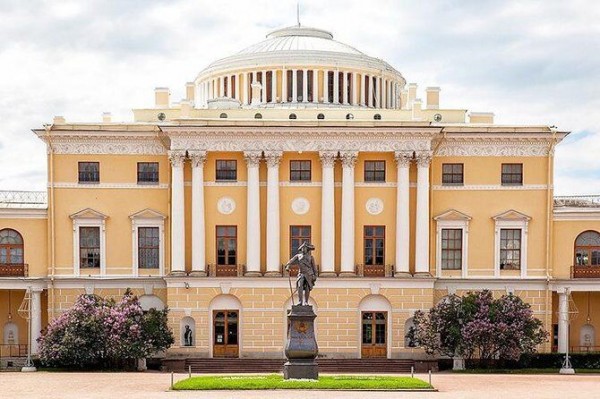 Pavlovsk Tour &ndash; Paul&rsquo;s Palace in St Petersburg